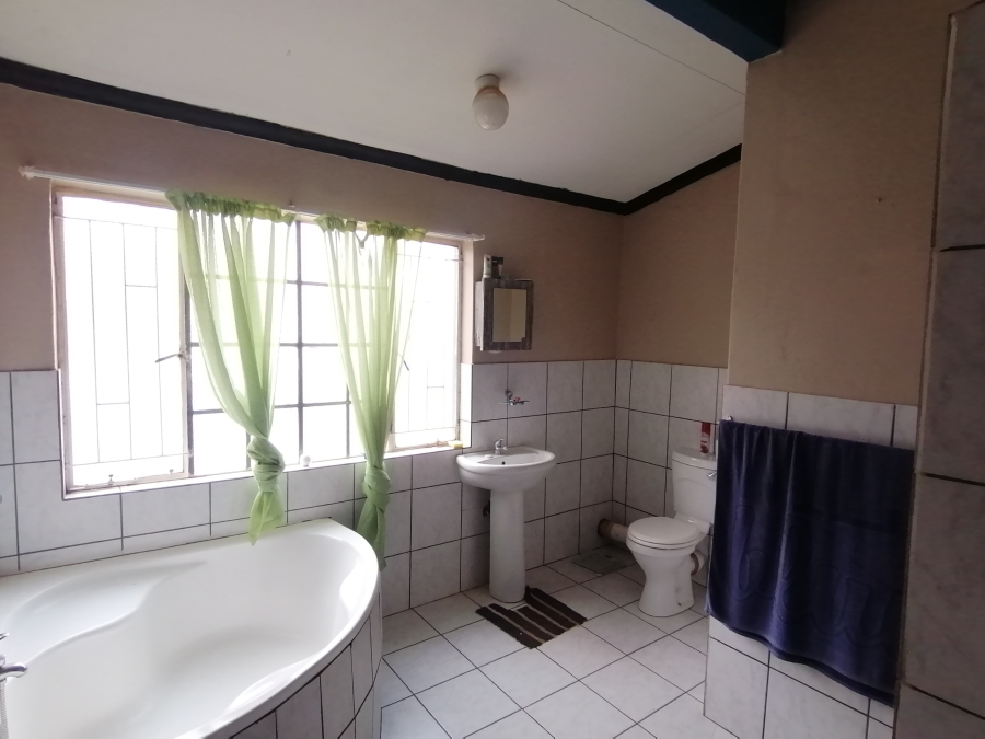 3 Bedroom Property for Sale in Stilfontein Ext 3 North West